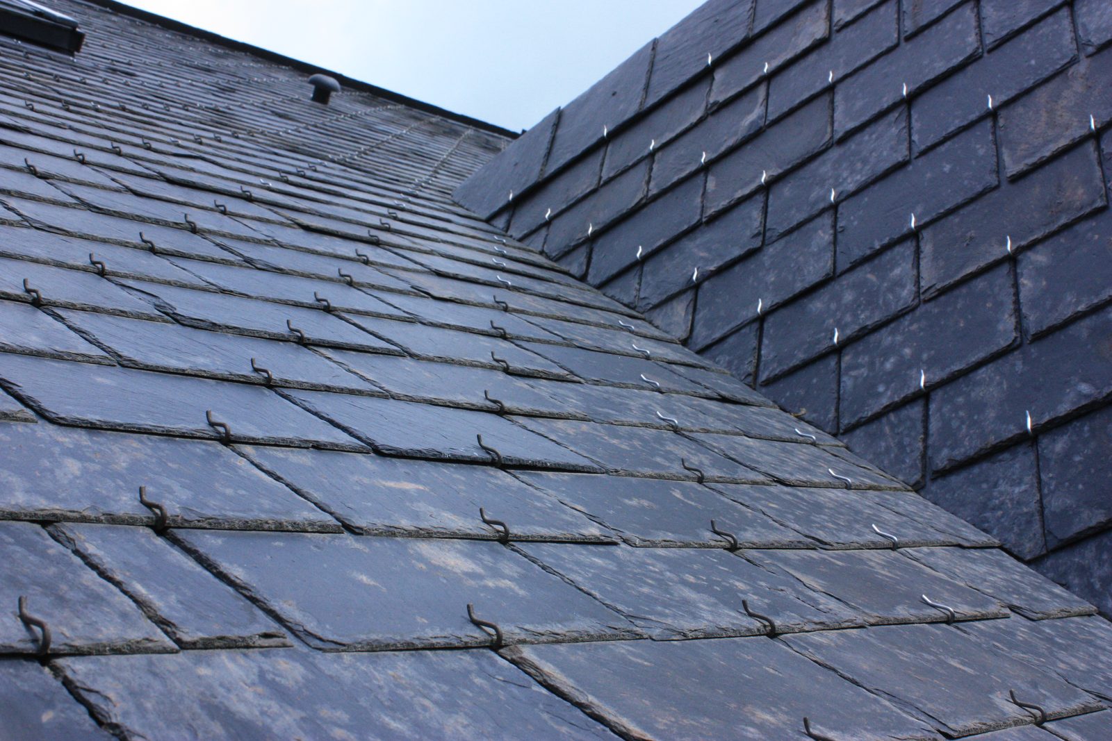 Slate Roofs by Smart Call Contractors